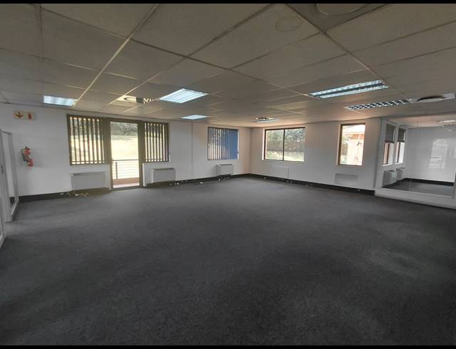 150M² OFFICE TO LET IN BRYANSTON